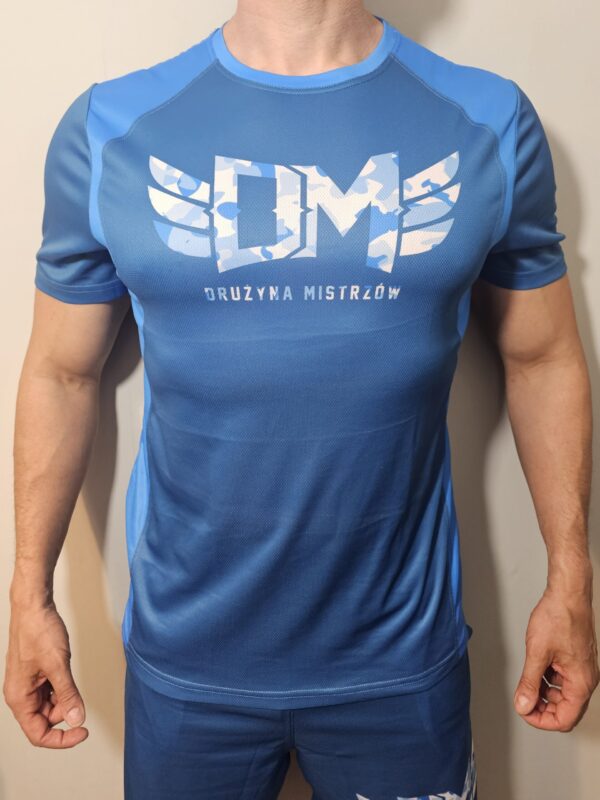 20260420_194711 T-shirt DRUŻYNA MISTRZÓW Blue Sport SUPREME PRZEDSPRZEDAŻ