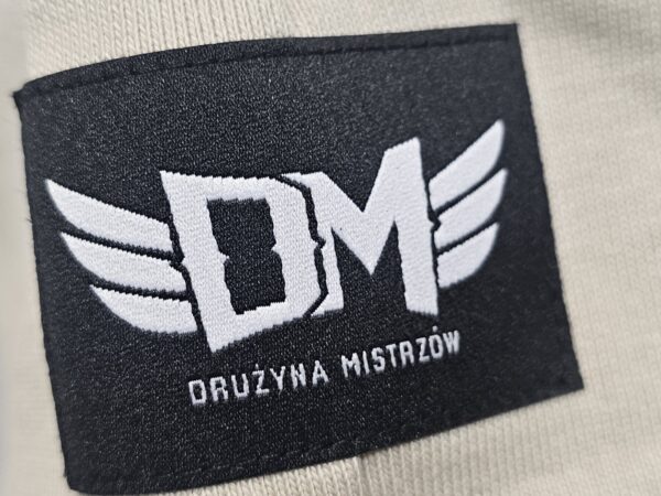 20260420_201750 Spodenki krótkie DRUŻYNA MISTRZÓW Beżowe PRZEDSPRZEDAŻ