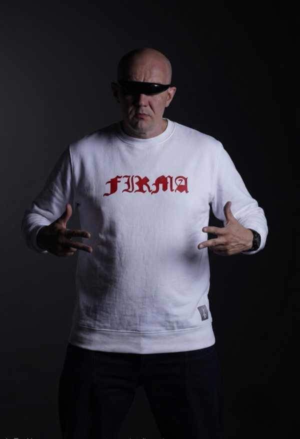 Bluza Firma Red Classic White PRZECIWKO KUREST** I UPADKOWI ZASAD PRZEDSPRZEDAŻ