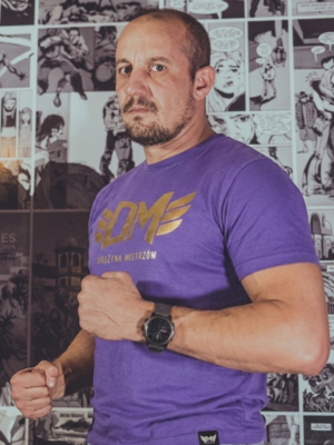 1783925304344 T-SHIRT DRUŻYNA MISTRZÓW PURPLE CLASSIC PRZEDSPRZEDAŻ