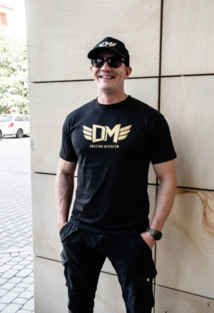 T-SHIRT DRUŻYNA MISTRZÓW STYLE PRZEDSPRZEDAŻ