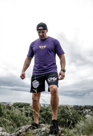 T-SHIRT DRUŻYNA MISTRZÓW PURPLE CLASSIC PRZEDSPRZEDAŻ